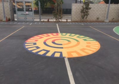 An ordinary basketball court was transformed into a playful learning opportunity (photo: Andres Bustamante)